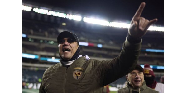Le charisme de l'entraîneur Ron Rivera influence les commandants de Washington